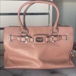 Medium mauve Michael Kors purse